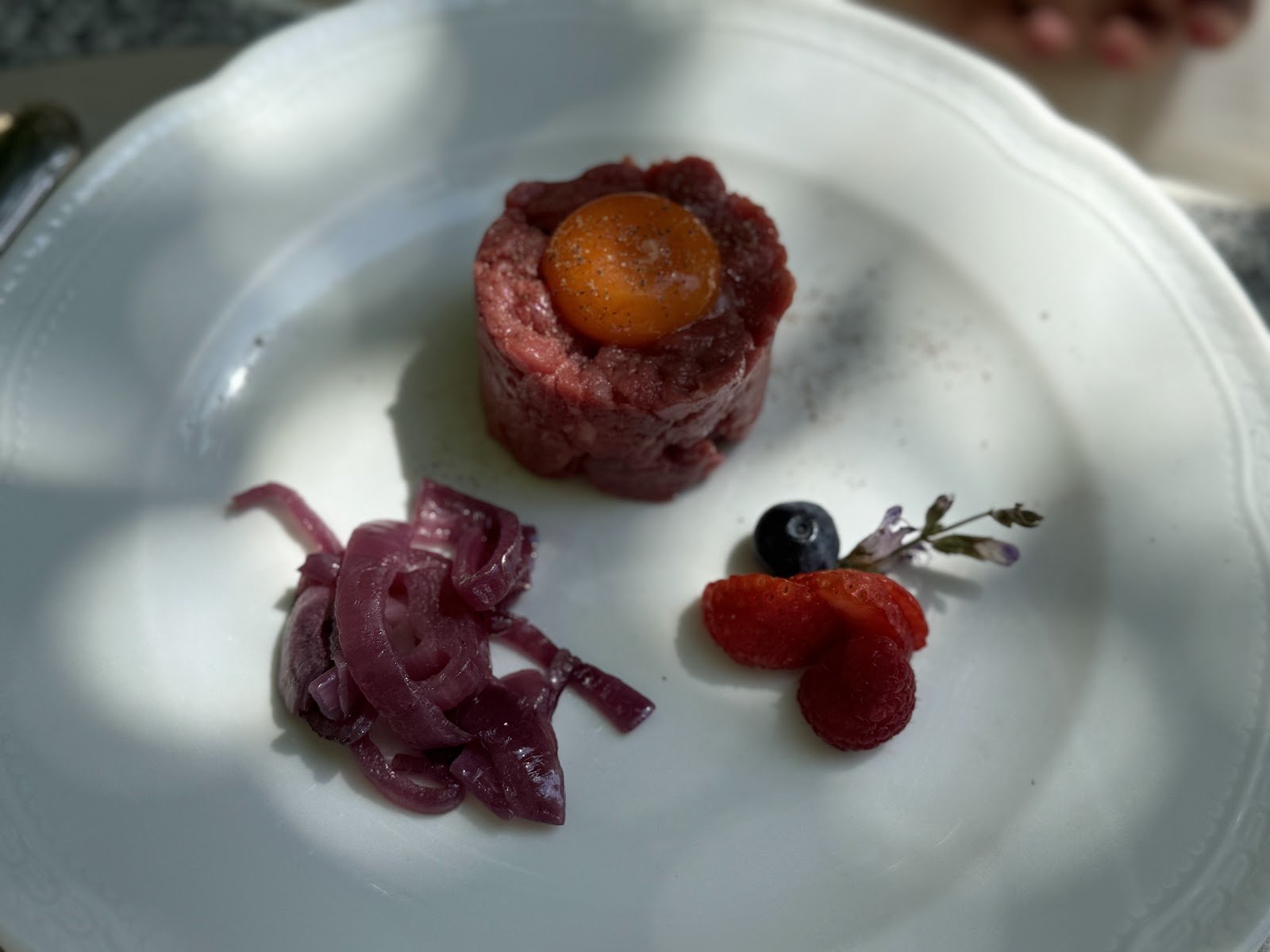 Tartare di Chianina con uovo a 54 gradi